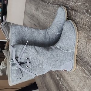 RARE! UGG Heathered Gray Jersey Knit Lightweight Boots in Size 5
